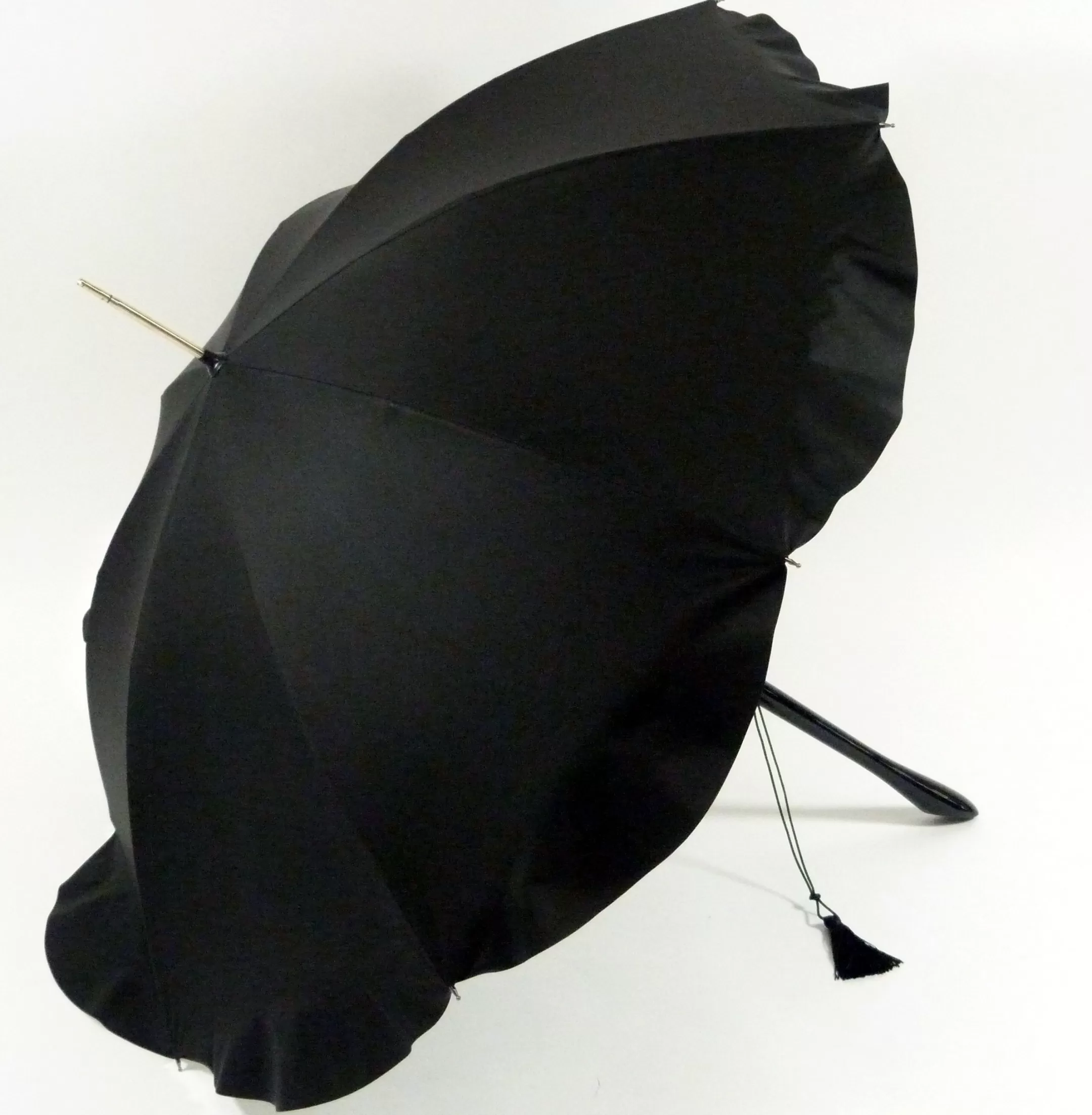"Volute" Noir-Guy de Jean Hot